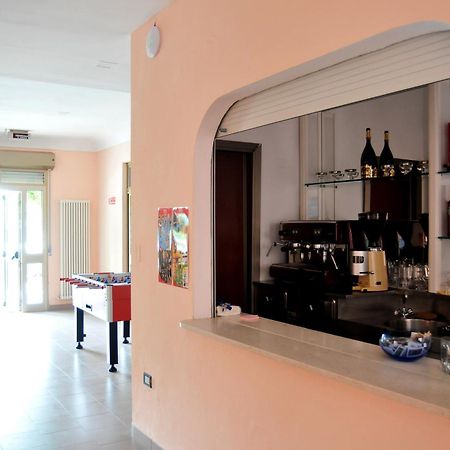 Hotel Stella - Casa Per Ferie Bellaria-Igea Marina Esterno foto