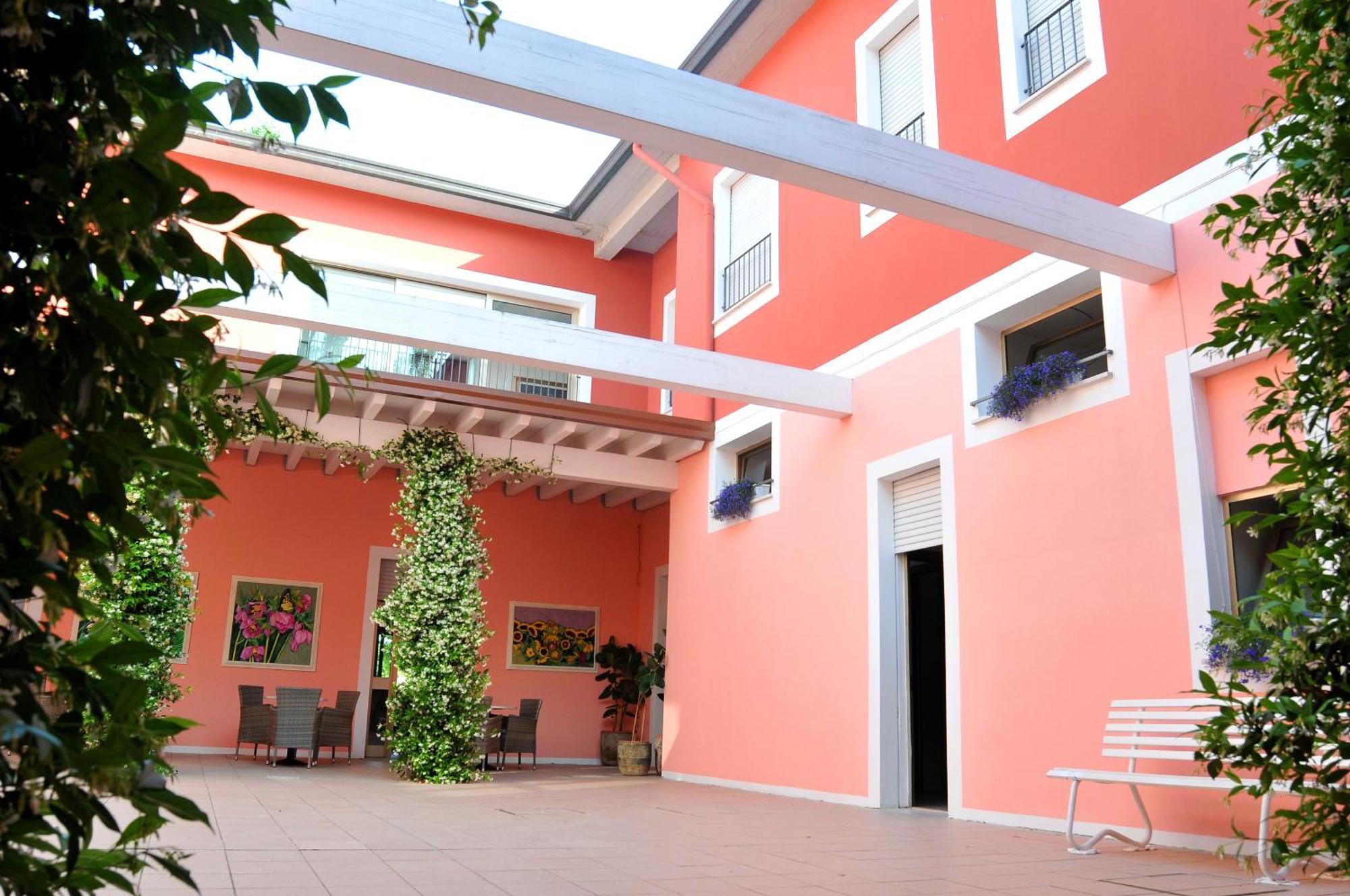 Hotel Stella - Casa Per Ferie Bellaria-Igea Marina Esterno foto